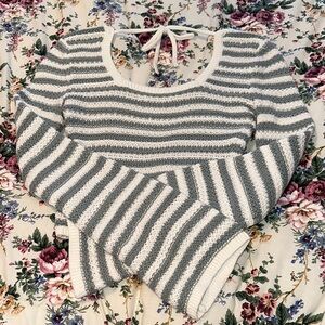 Hollister Off-the-Shoulder Sweater in Gray and White